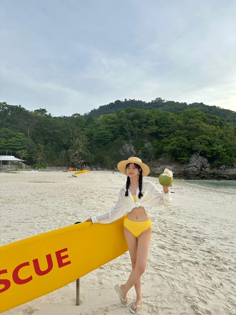 gái mặc bikini nhật 26