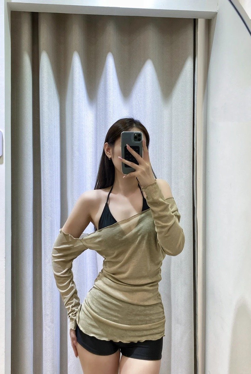 gái mặc bikini trong suốt 2