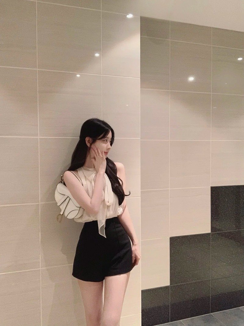 gái xinh việt nam mặc váy ngắn 4
