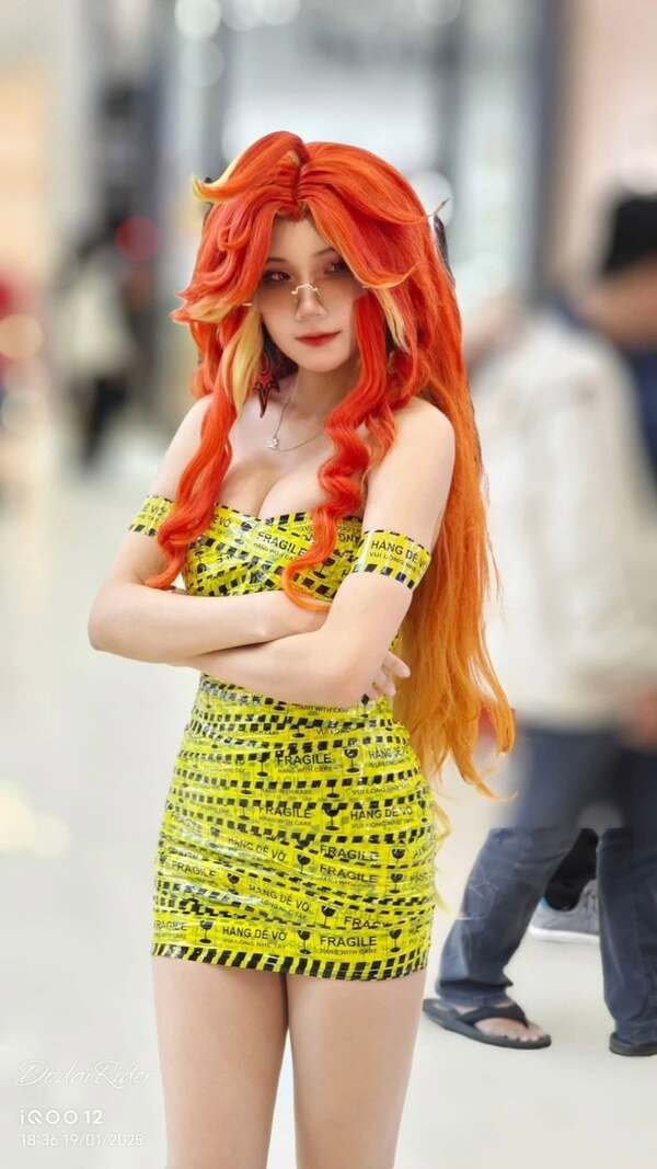 gái xinh vú to cosplay 1