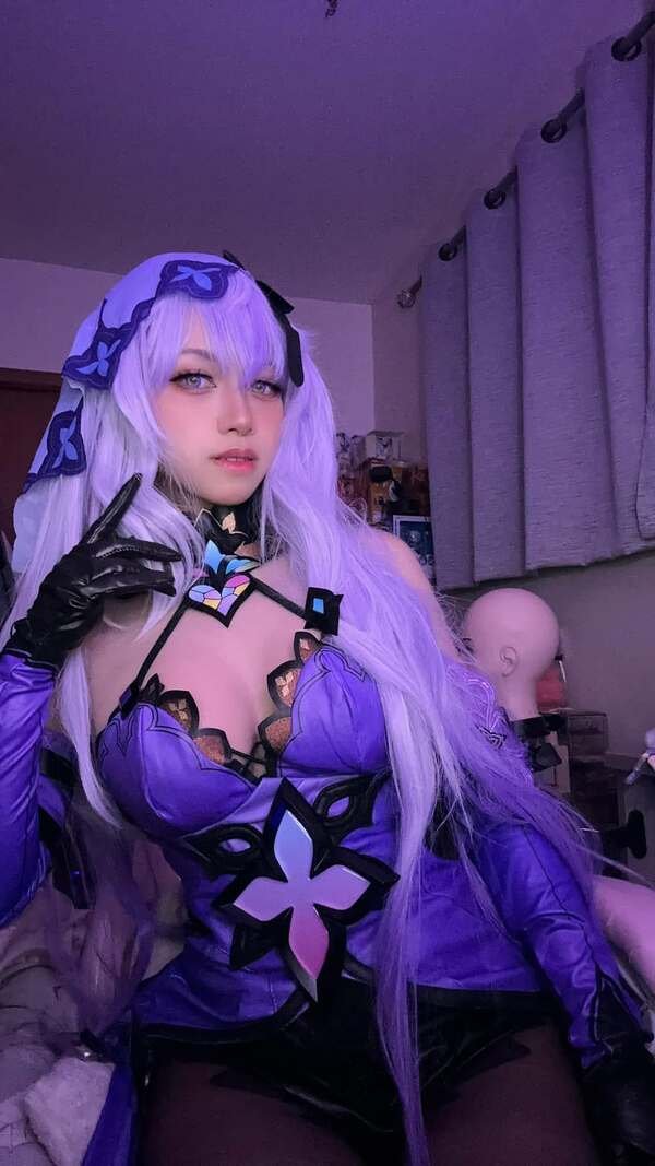 gái xinh vú to cosplay 20
