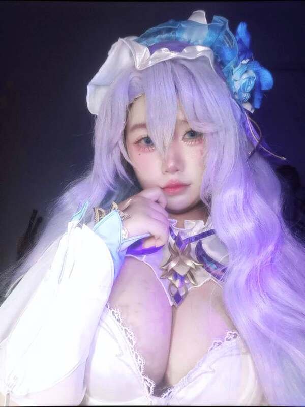 gái xinh vú to cosplay 31