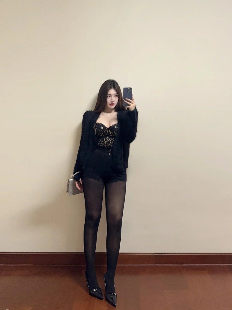 ảnh gái múp 13
