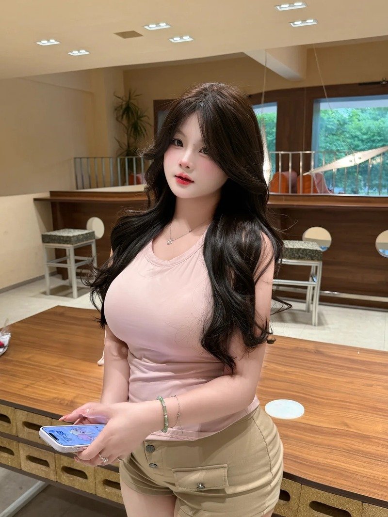 ảnh gái múp 24