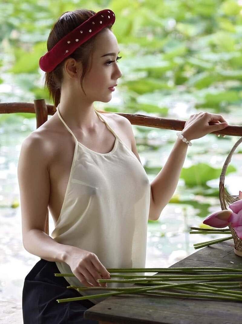 gái xinh dâm 17