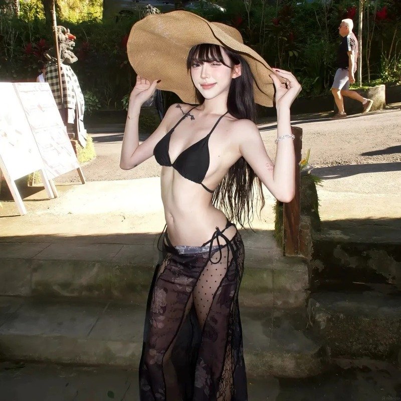 gái xinh mặc bikini siêu ngắn 21