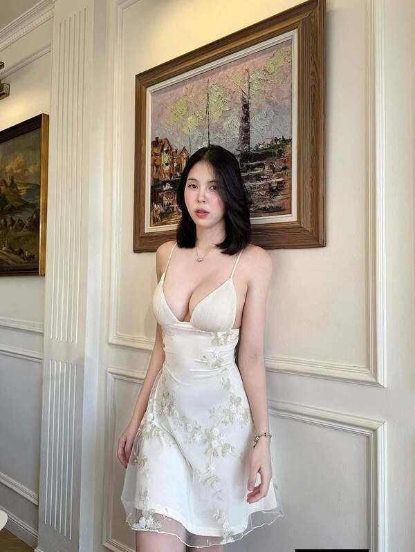 gái xinh mặc váy 24
