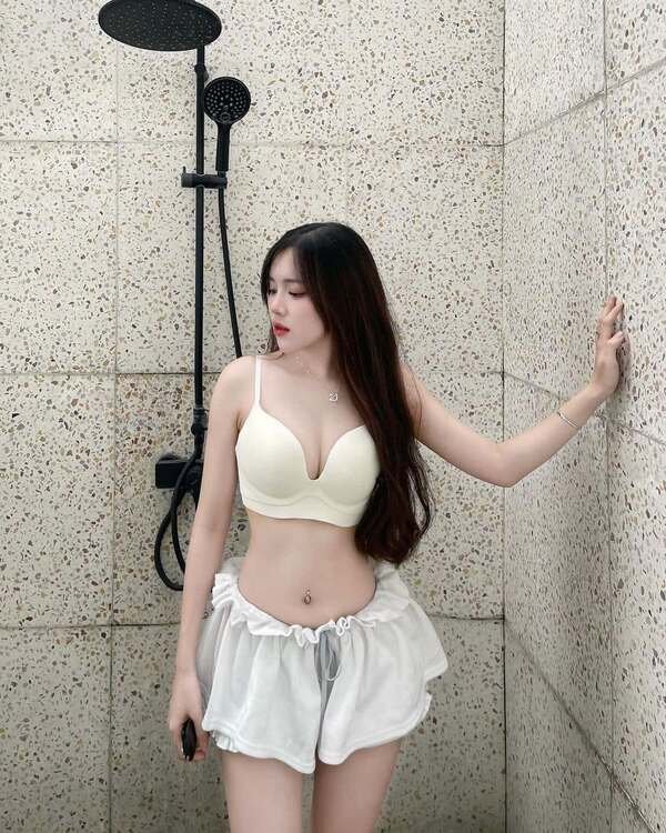gái xinh mặc váy 26