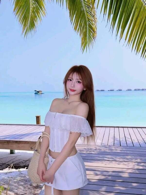 gái xinh mặc váy 4