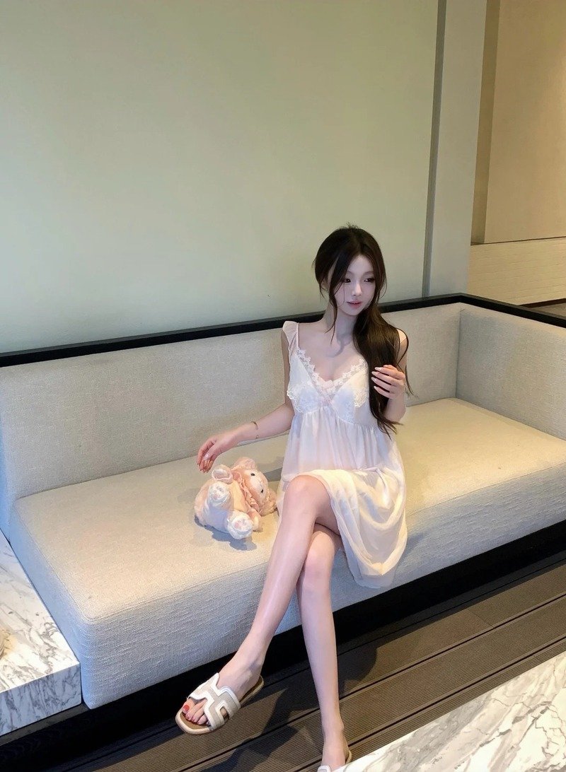 gái xinh mặc váy ngủ 16