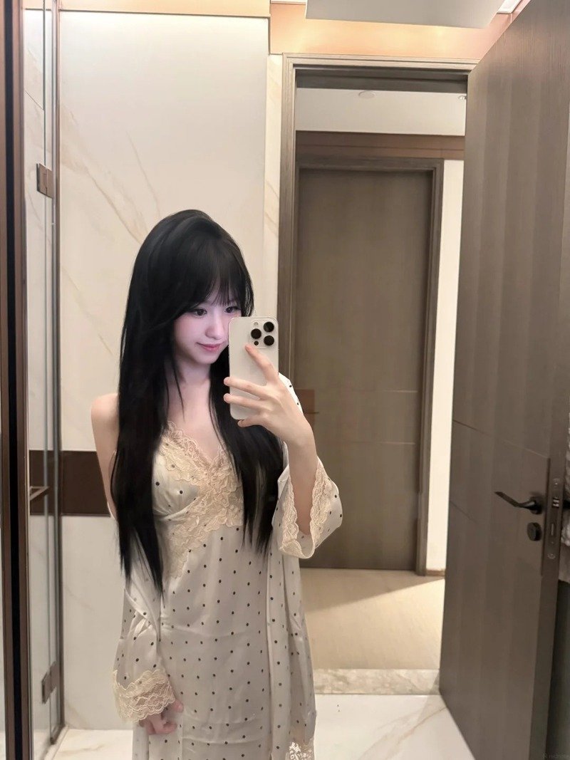 gái xinh mặc váy ngủ 20
