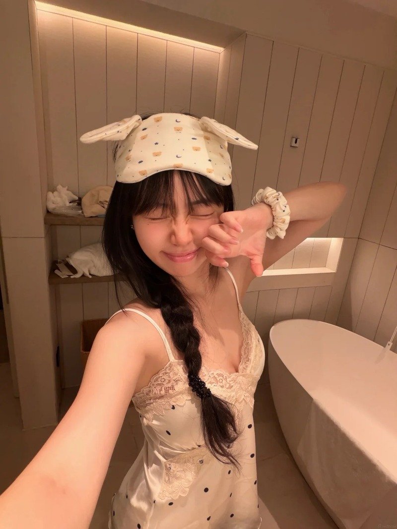 gái xinh mặc váy ngủ 21