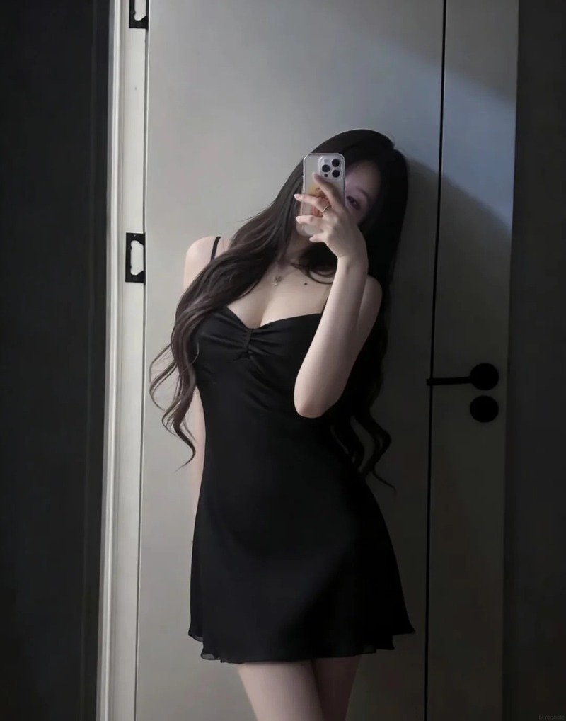 gái xinh mặc váy ngủ 5