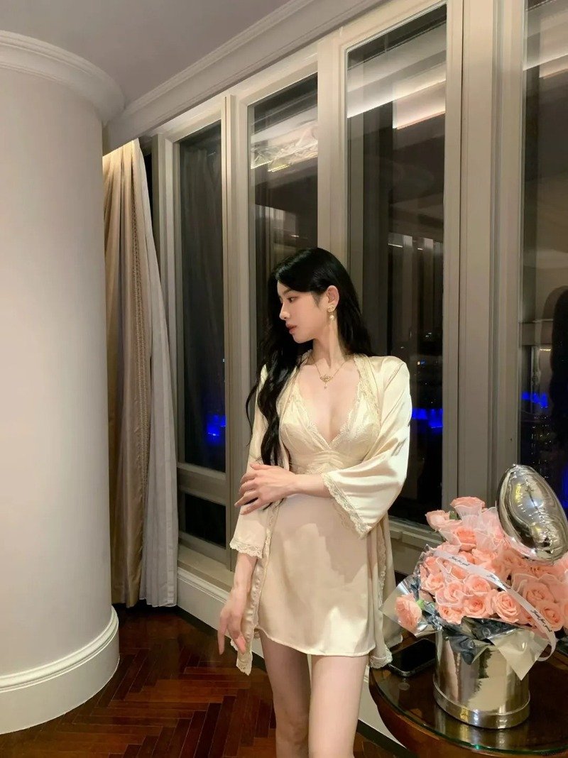 gái xinh mặc váy ngủ 7