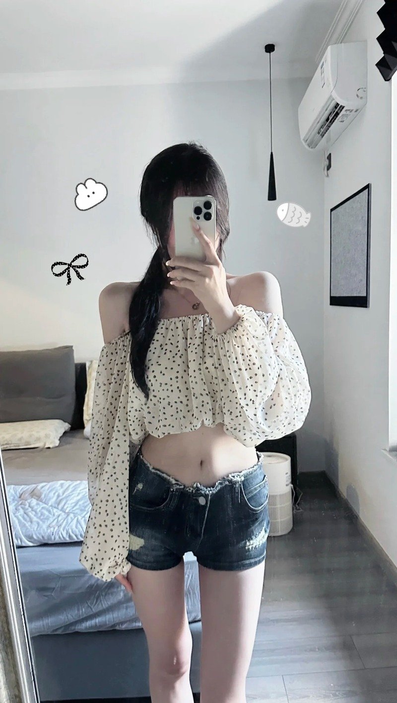 gái xinh mặc váy siêu ngắn 29