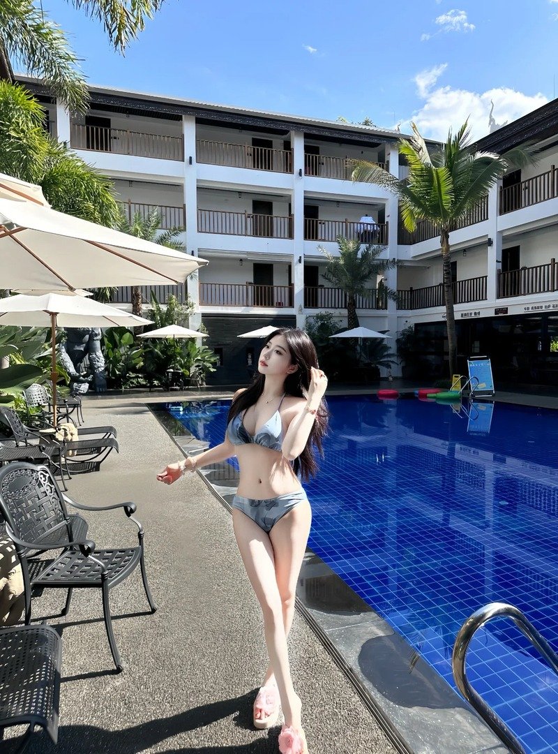gái xinh trung quốc mặc bikini đẹp 23