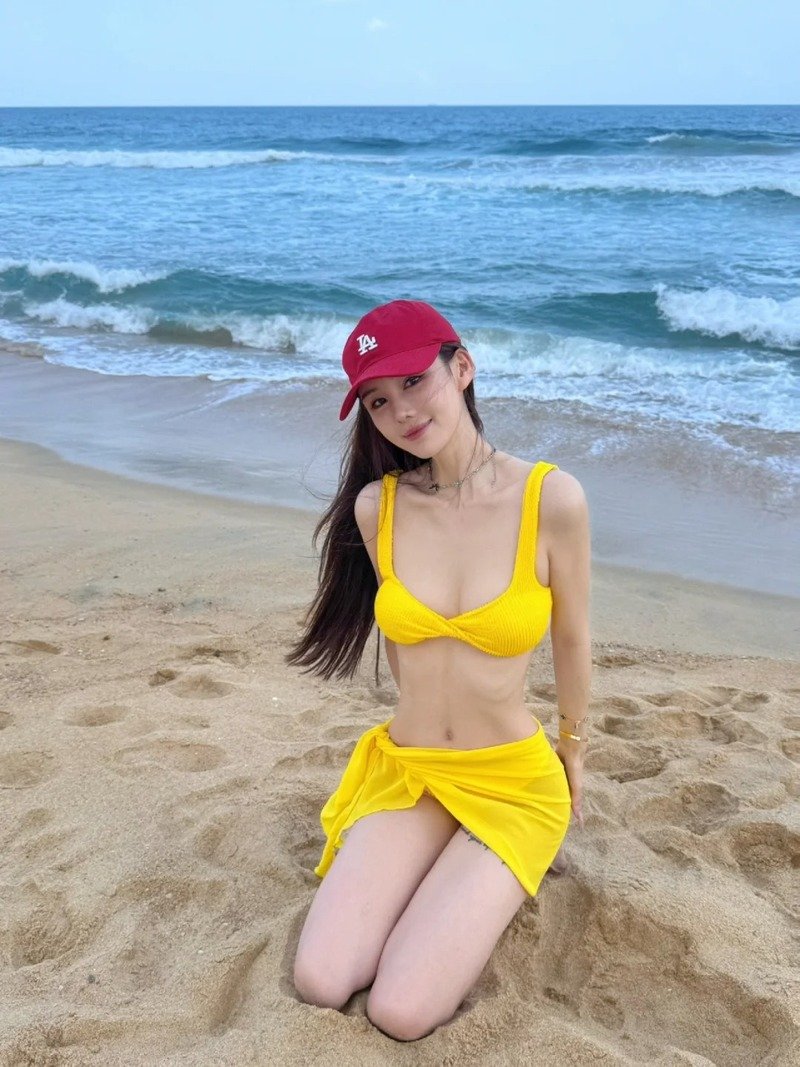 gái xinh trung quốc mặc bikini đẹp 24