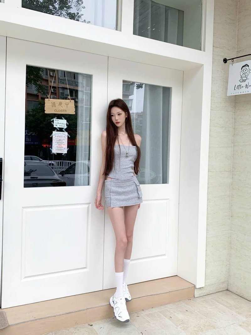 gái xinh trung quốc mặc váy ngắn 12